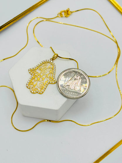 18K Gold Lucky Hamsa Moissanite Diamond Necklace