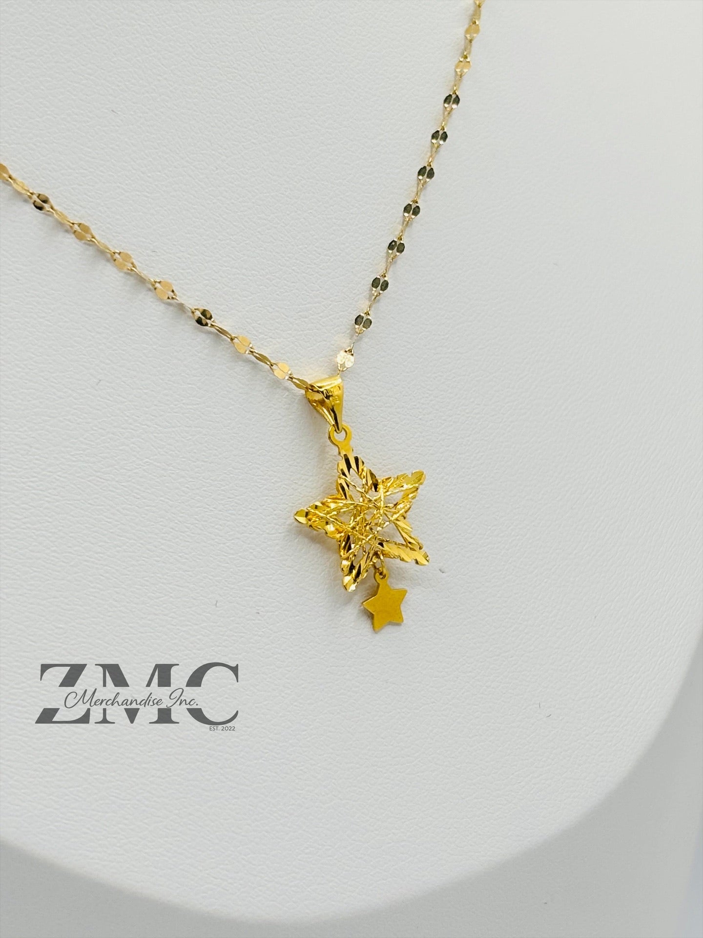 18K Gold Star Necklace