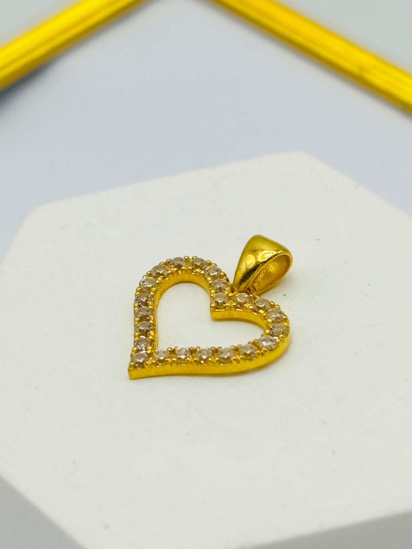 18K Gold Heart Zircon Stone Pendant
