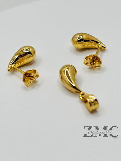18K Gold Earrings and Pendant Teardrop Set