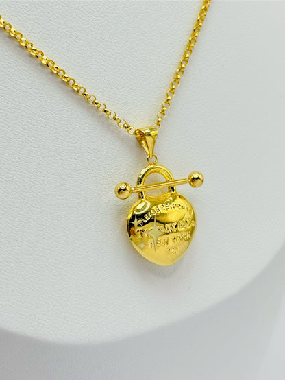 18K Gold Tauco Heart Necklace