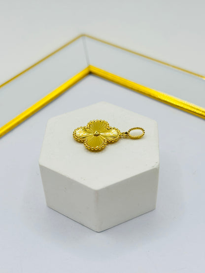 18K Gold Clover Pendant