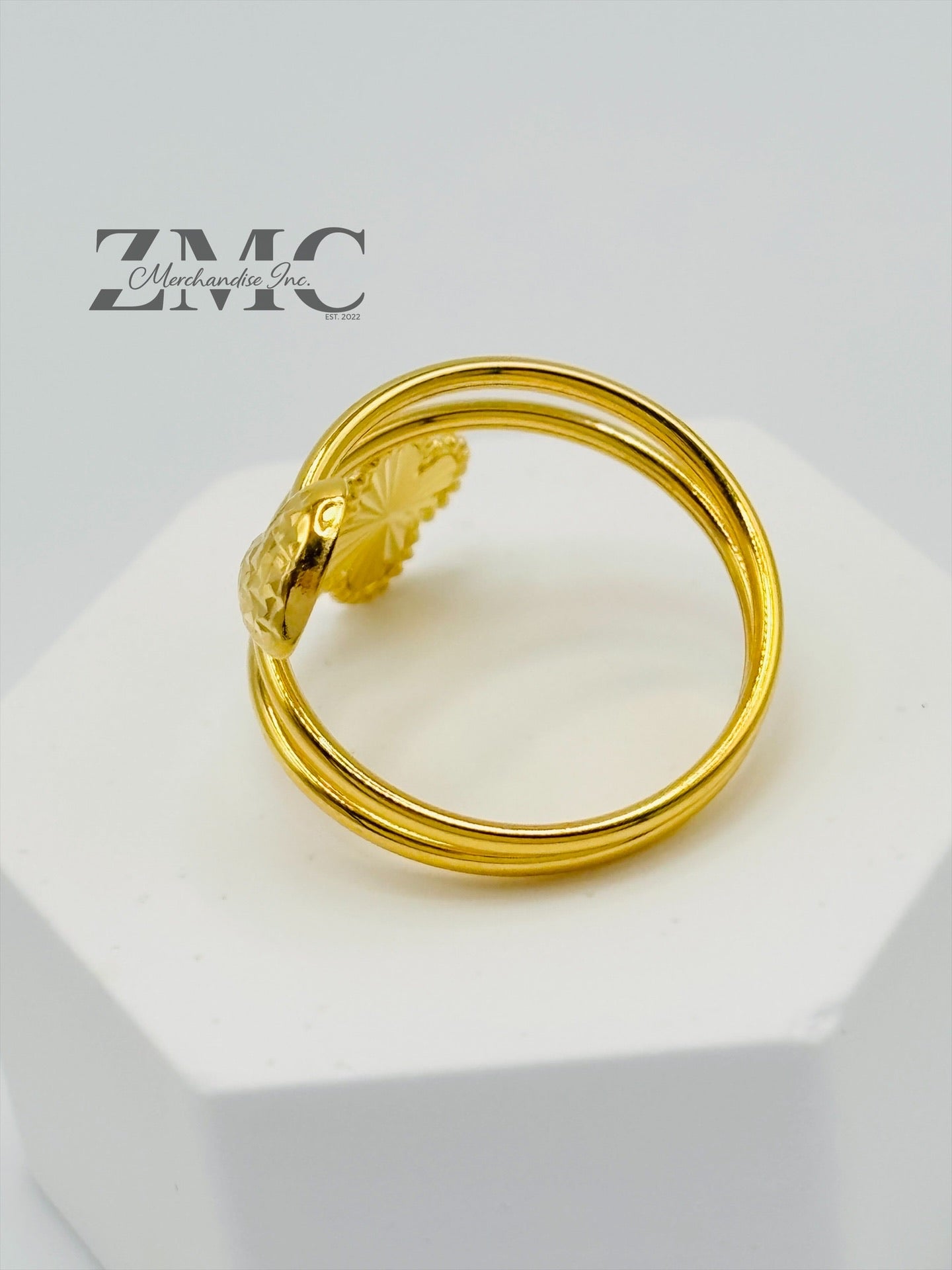18K Gold Clover & Heart Spiral Ring