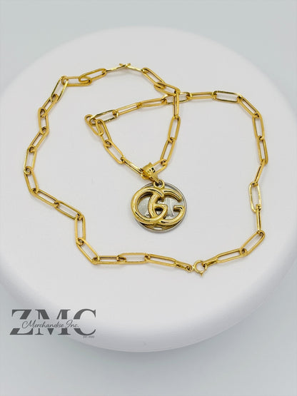 18K Gold Paperclip G Necklace