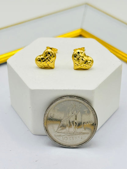 18K Gold Diamond Cut Heart Earrings