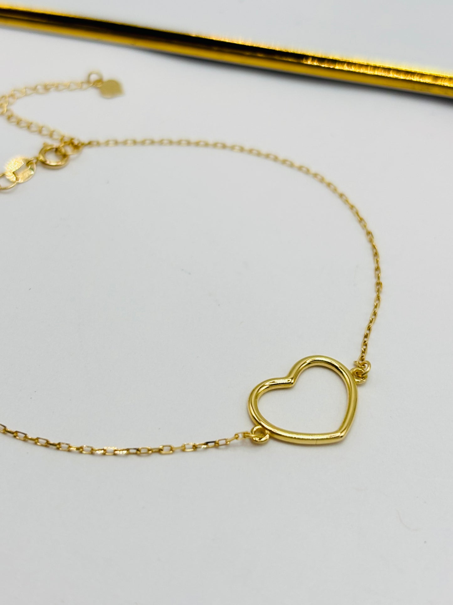 18K Gold Open Heart Attached Bracelet