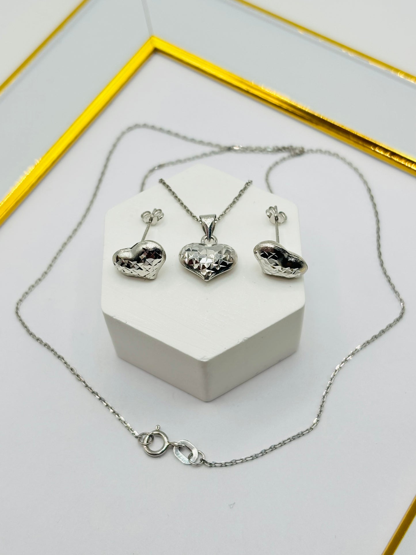 18K White Gold Necklace and Earrings Heart Set