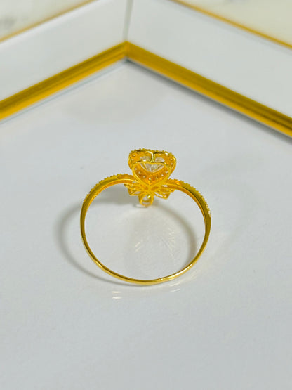18K Gold Heart Moissanite Diamond Ring