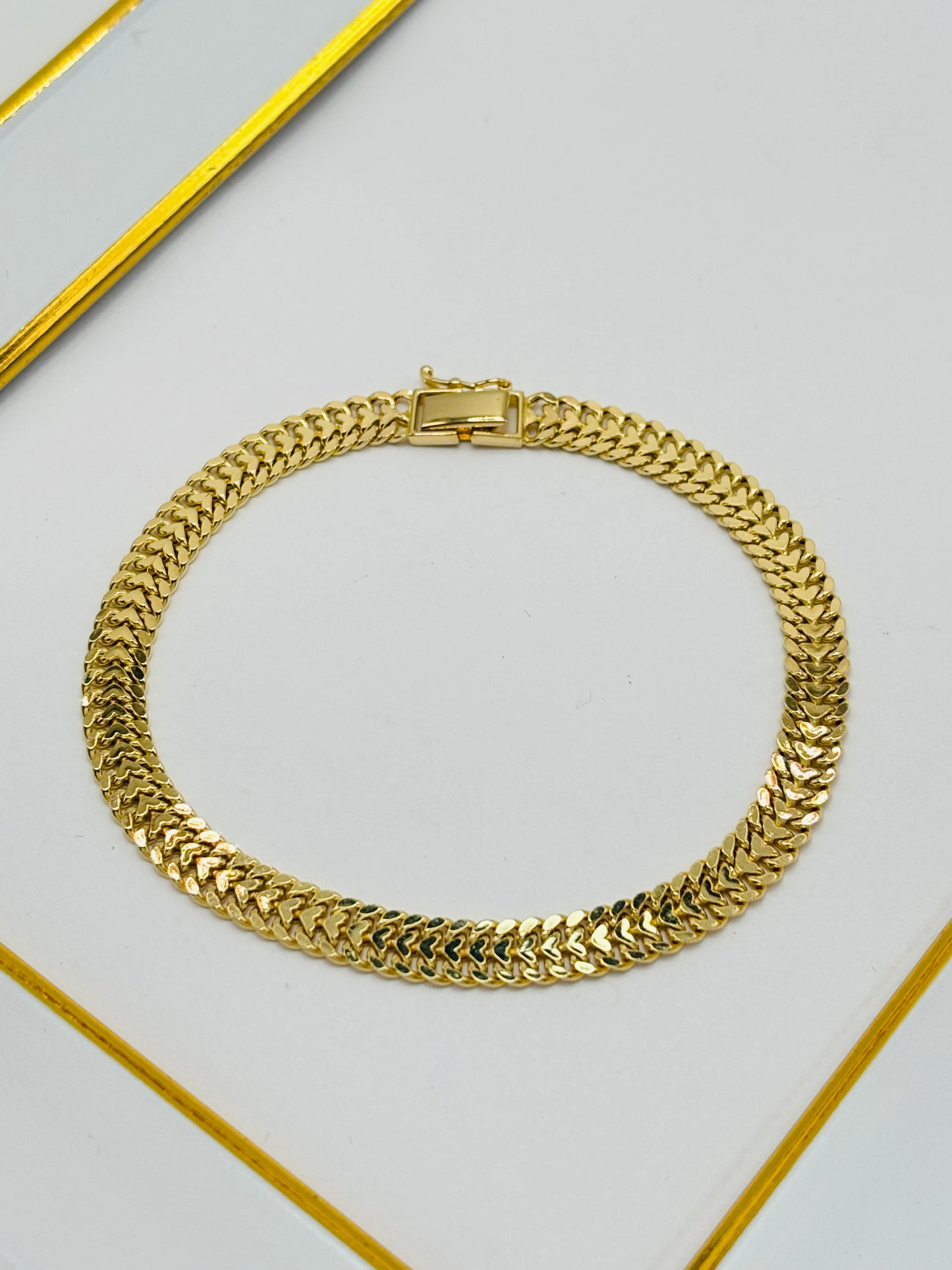 K18 Japan Gold Heartbiz Bracelet