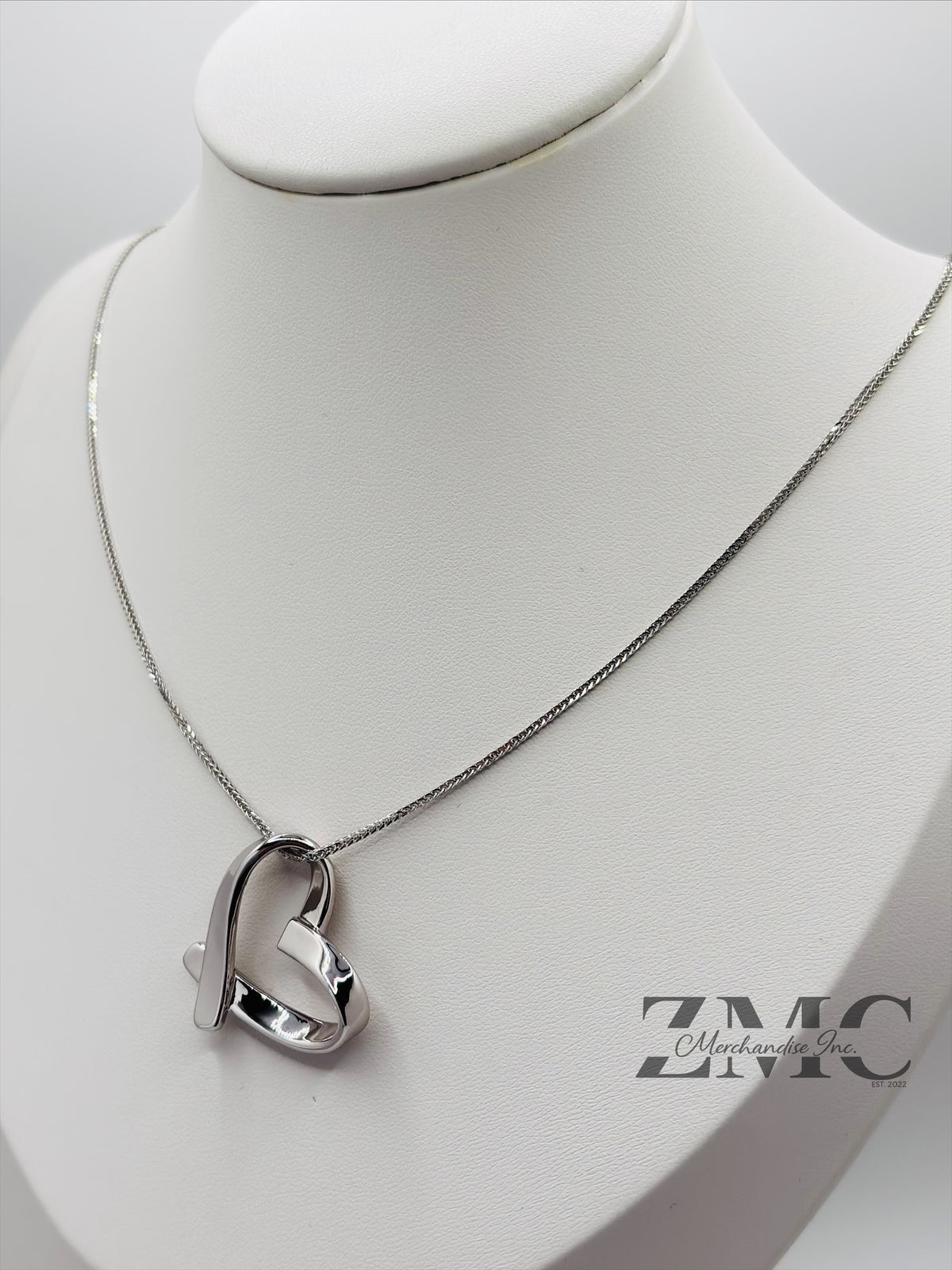 18K White Gold Open Heart Necklace