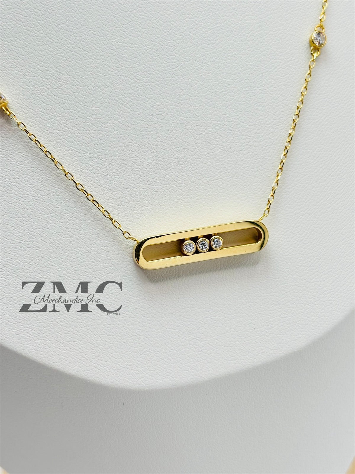 18K Gold Attached Stone Necklace with Stone
