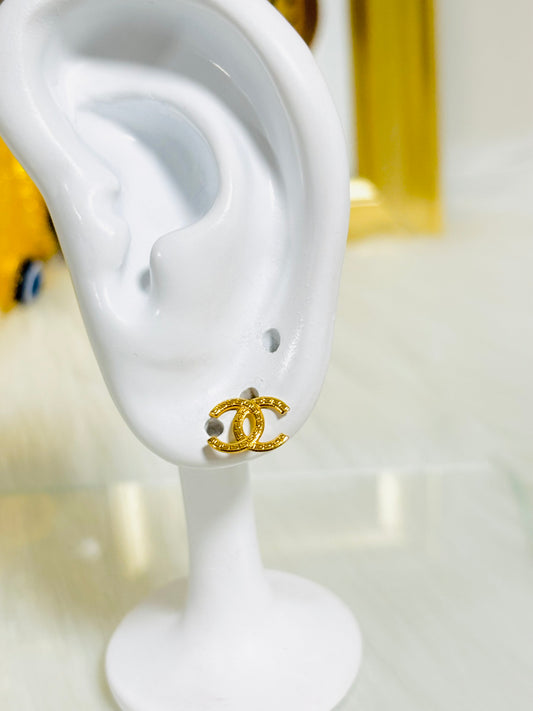 18K Gold Screw Type Earrings