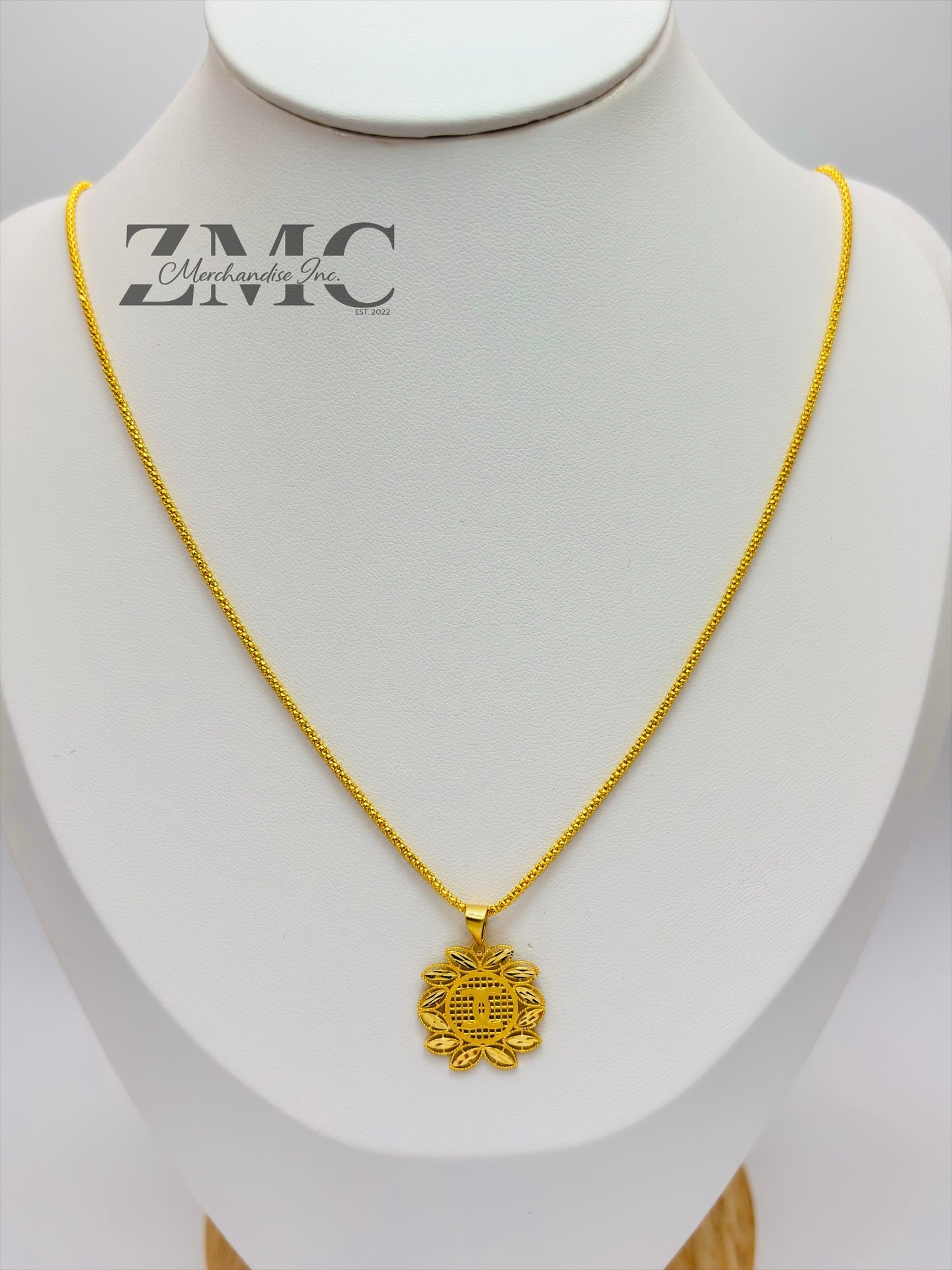 18K Gold C Flower Necklace