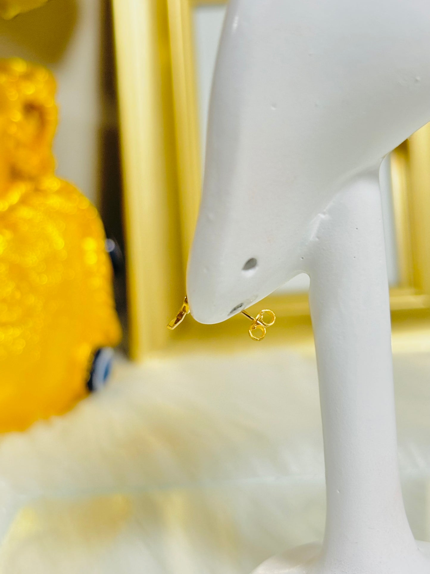 18K Gold Y Earrings