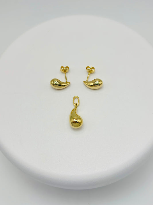 18K Gold Teardrop Earrings and Pendant Set