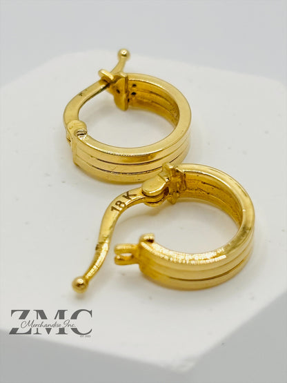 18K Gold Huggies Loop Earrings (Imperfection)