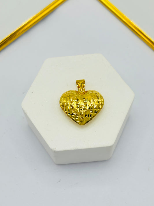 18K Gold Diamond Cut Heart Pendant