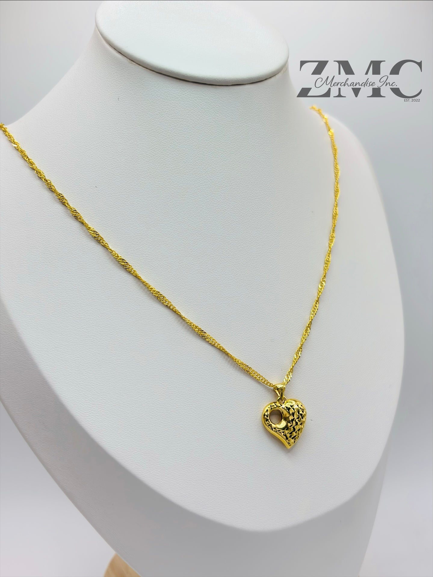 18K Gold Diamond Cut Heart Necklace
