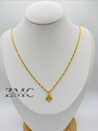 18K Gold Clover Twisted Necklace