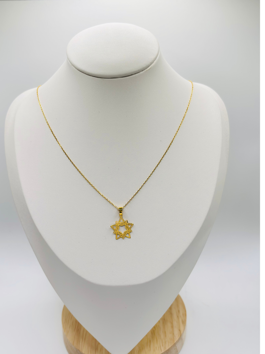18K Gold Flat Star Necklace