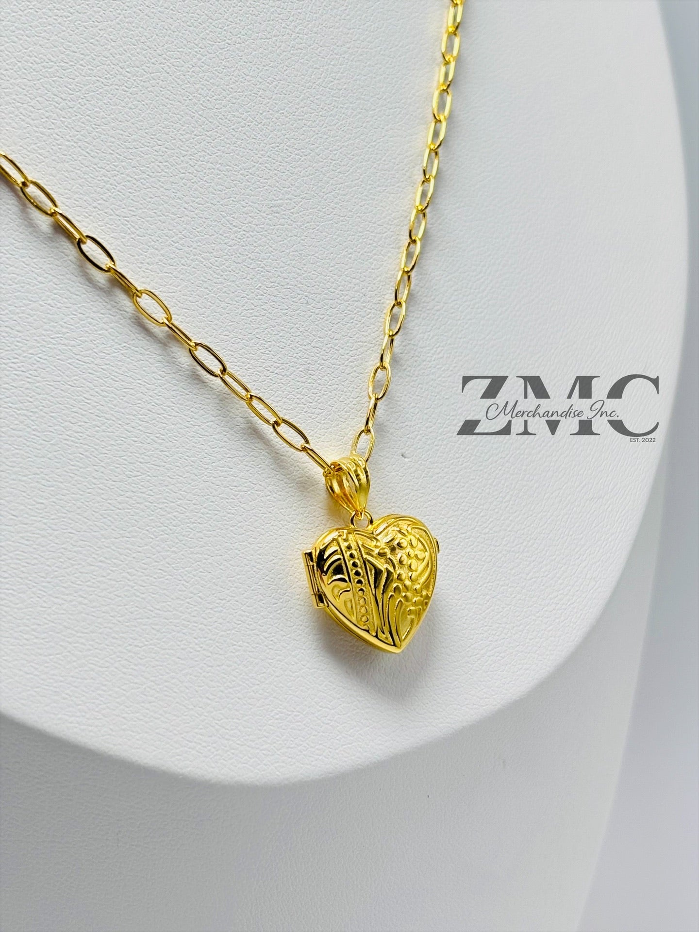 18K Gold Heart Locket Necklace