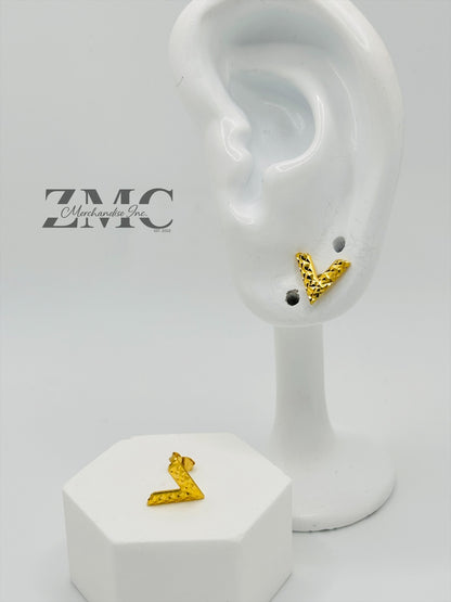 18K Gold V Earrings
