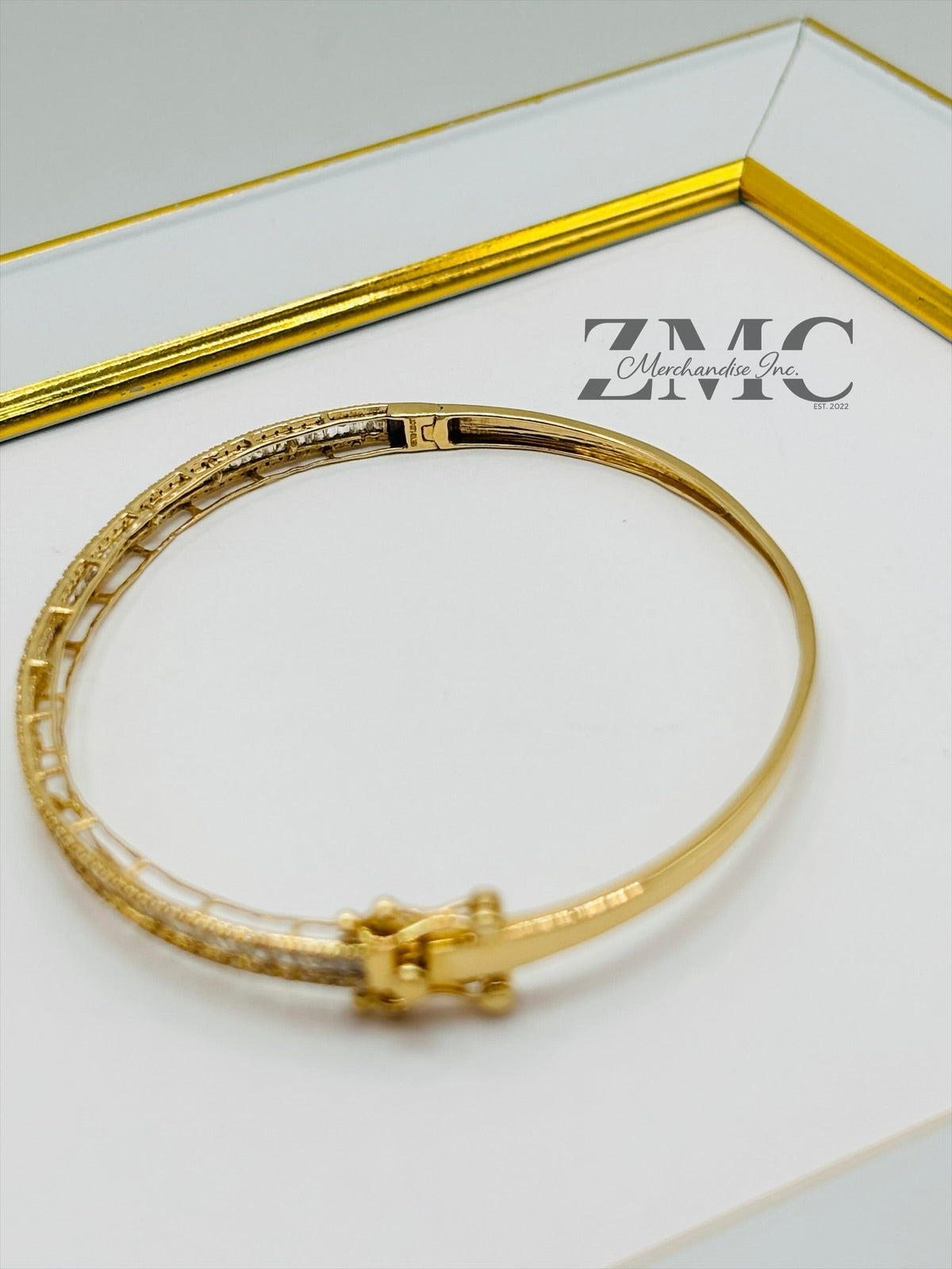 18K Gold Baguette Bangle  Natural Diamond 1.00 carat
