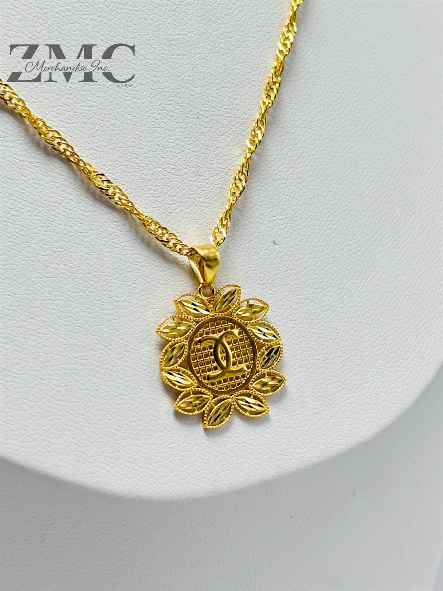 18K Gold C Necklace