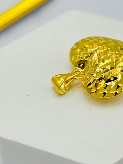 18K Gold Diamond Cut Heart Pendant