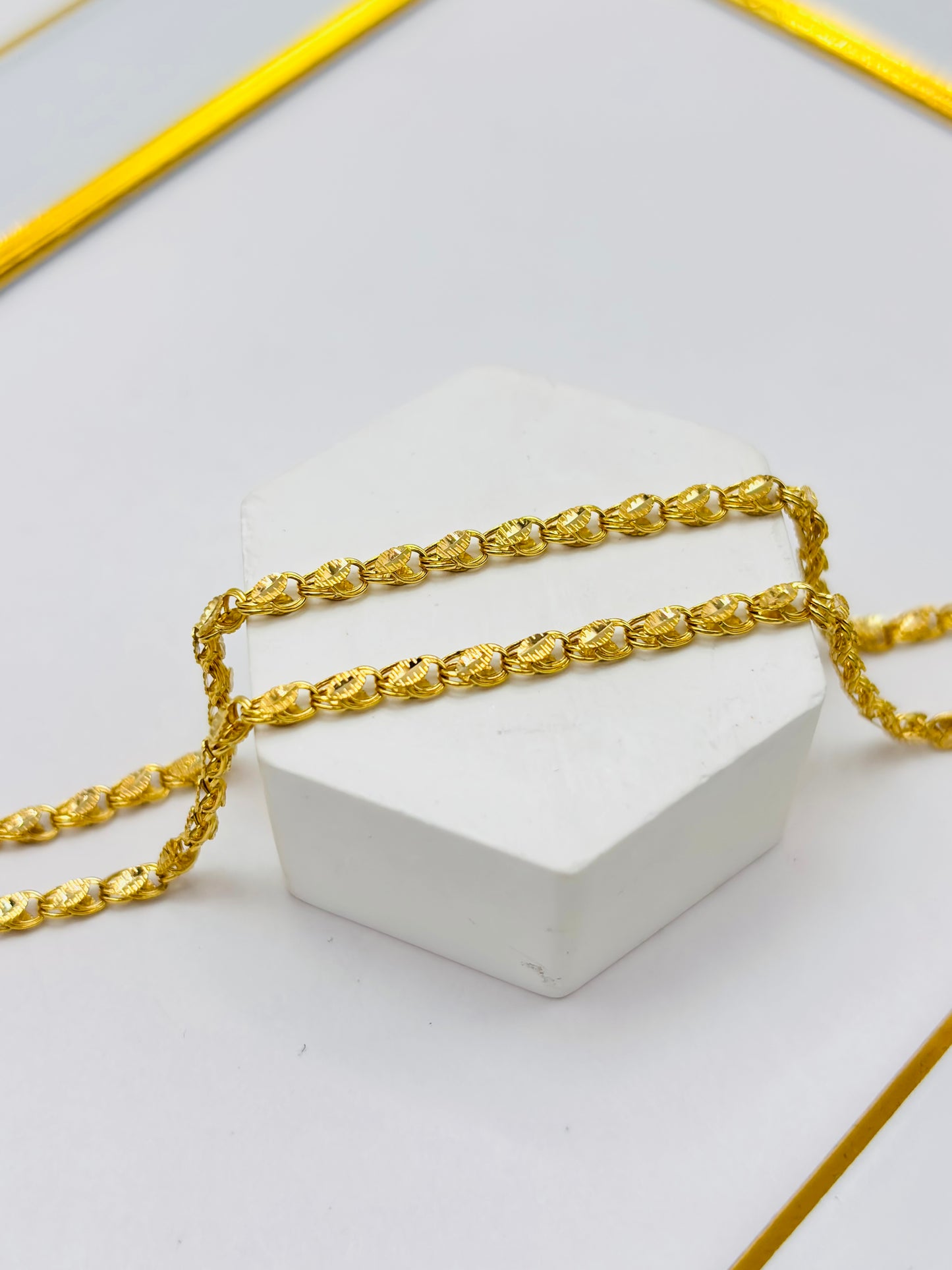 K18 Japan Gold Slim Damascus Chain