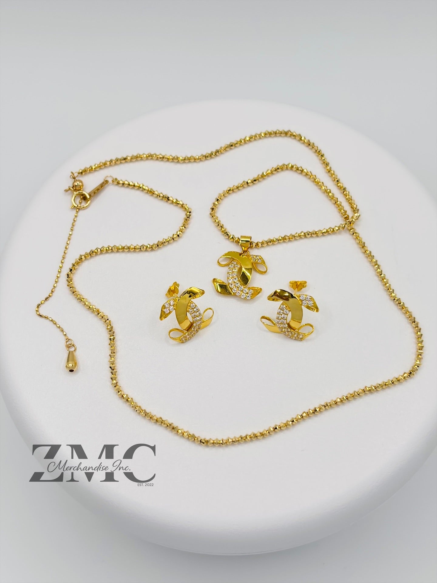 18K Gold C Earrings and Necklace Set