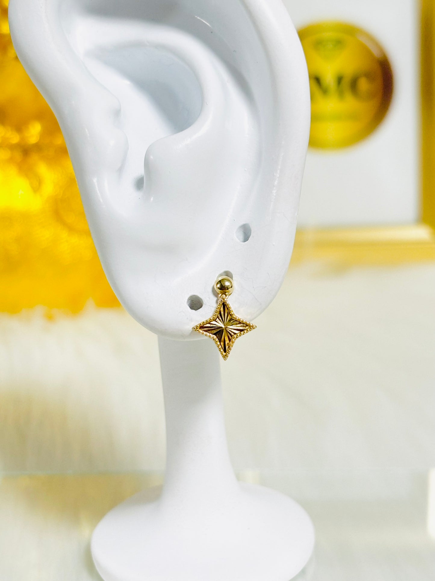 18K Gold Star Dangling Earrings
