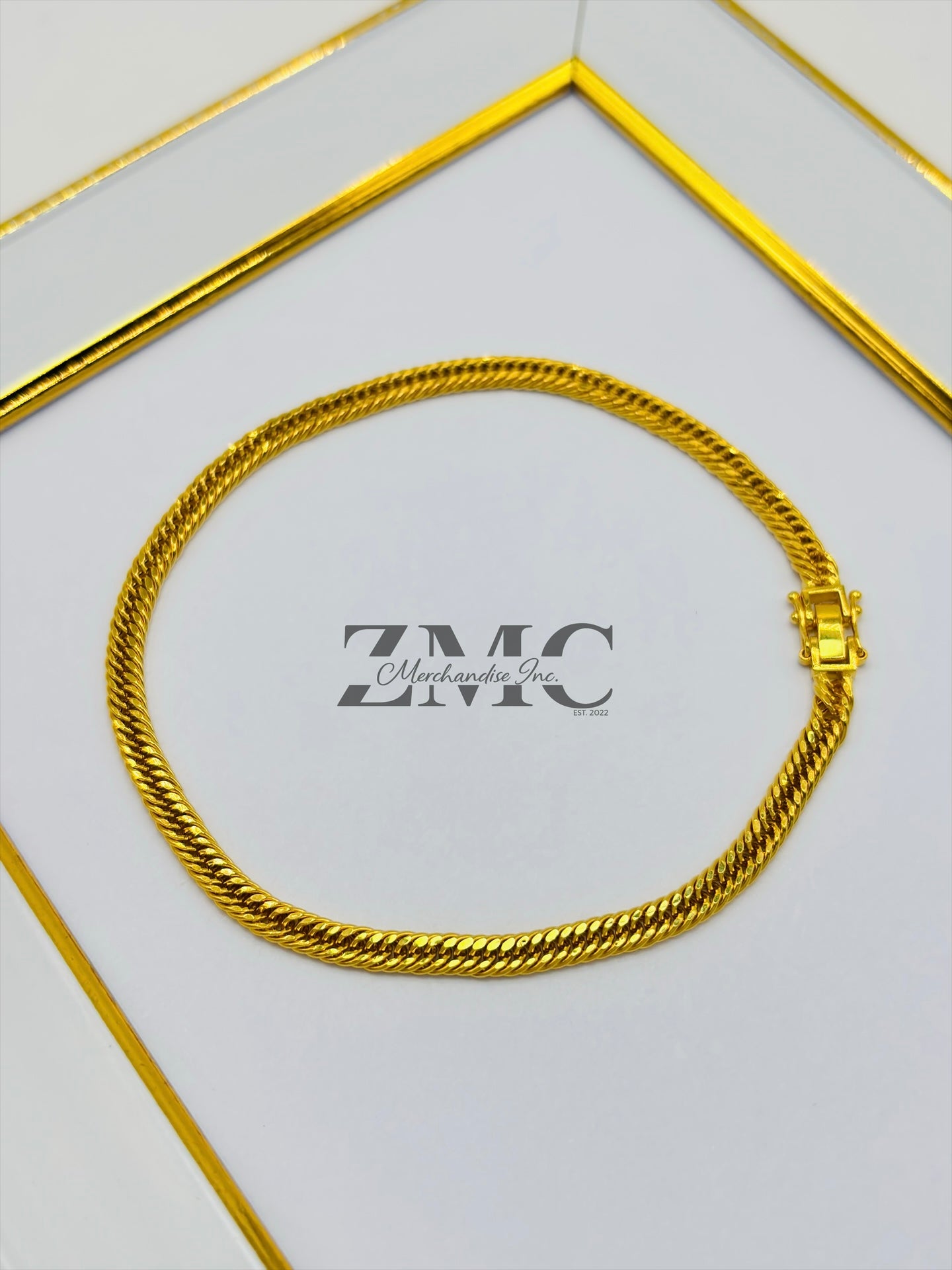 18K Gold Triple Lock Bracelet