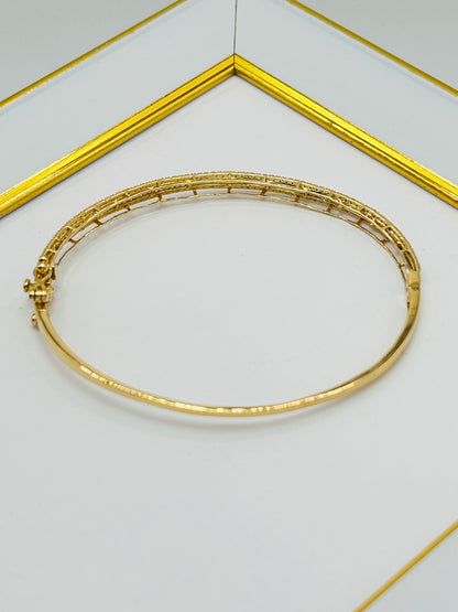 18K Gold Baguette Bangle  Natural Diamond 1.00 carat