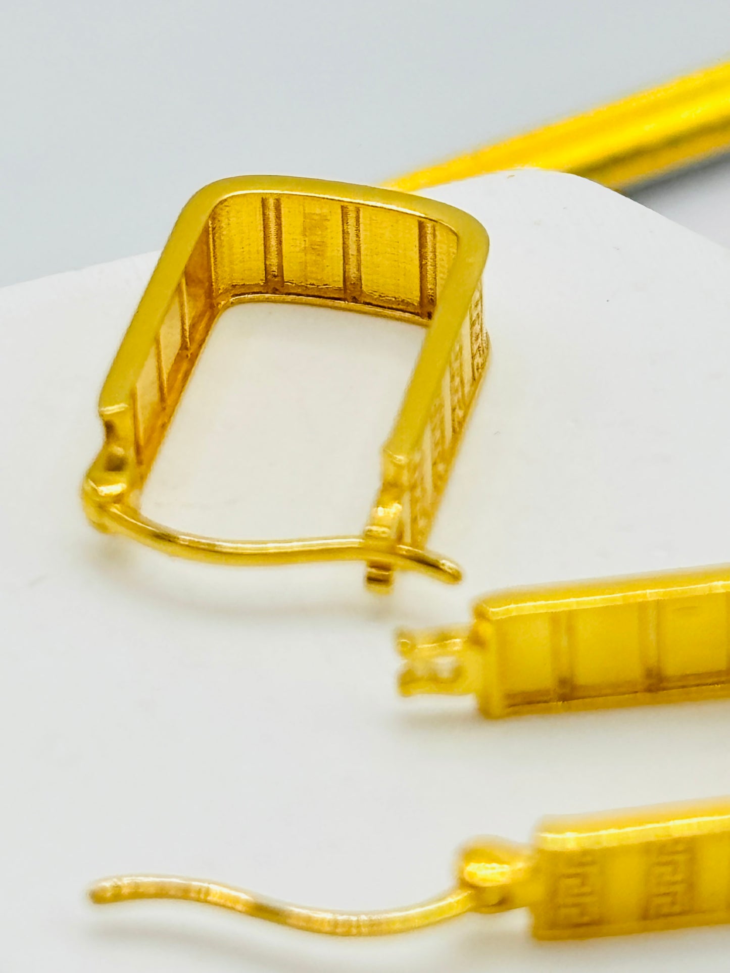 18K Gold Square F Loop Earrings