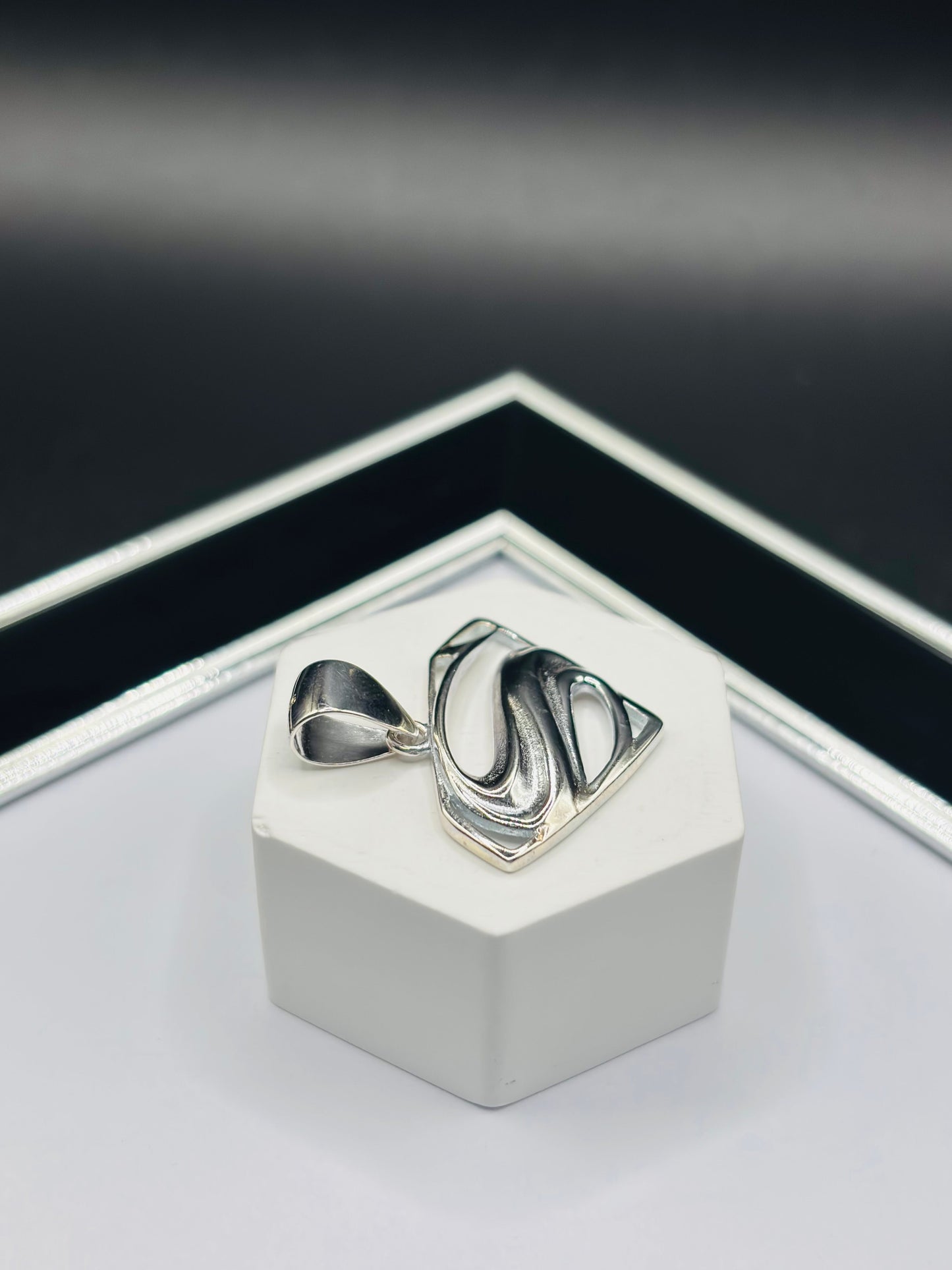 S925 Silver S Pendant