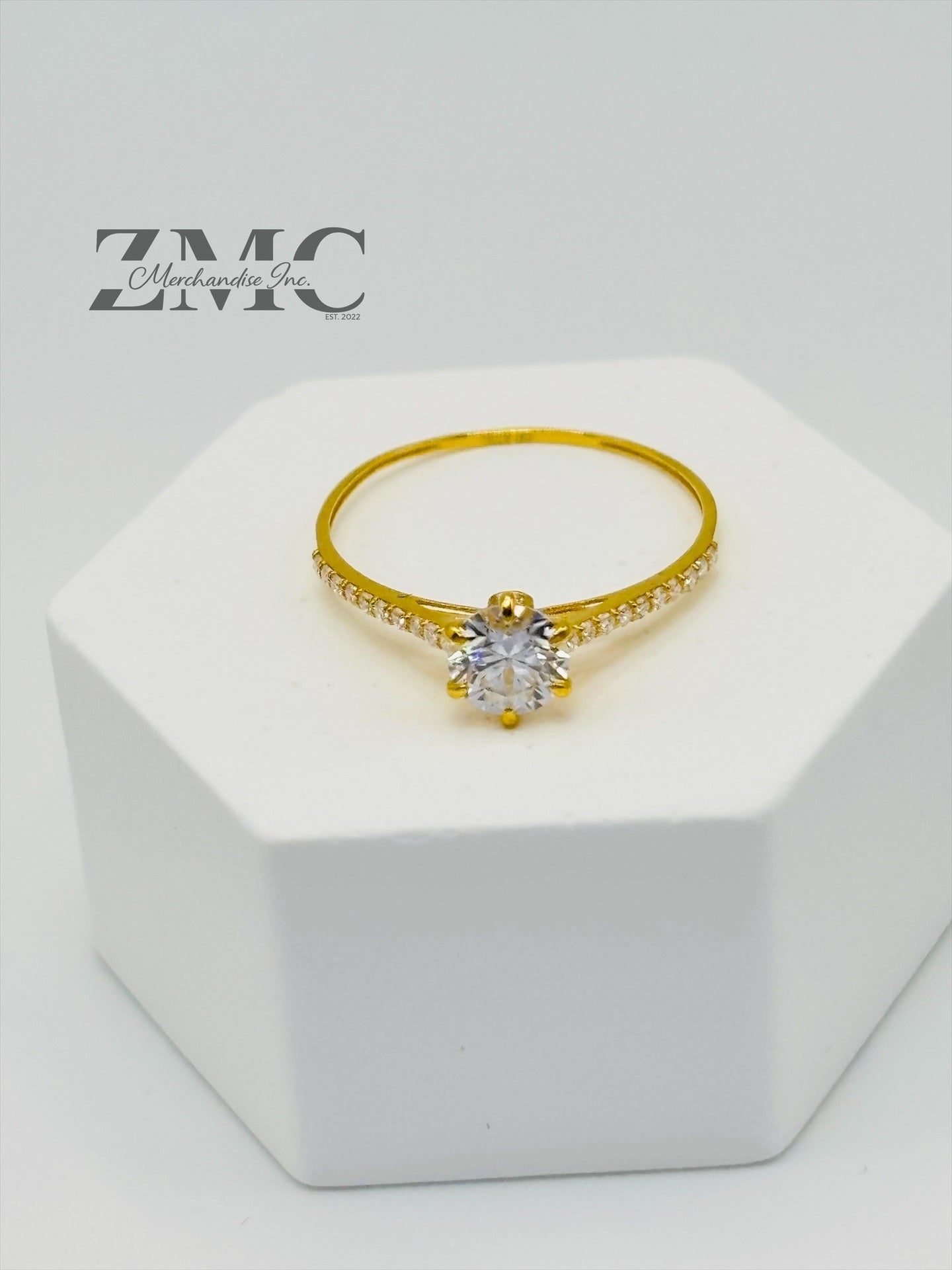 18K Gold Moissanite Diamond Round Ring