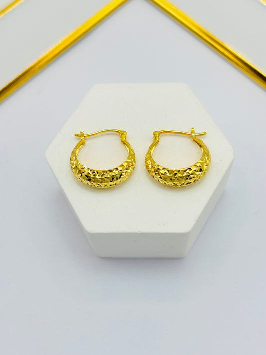 18K Gold Diamond Cut Loop Earrings