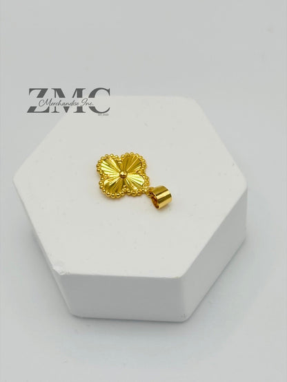 18K Gold Clover Pendant 10 mm