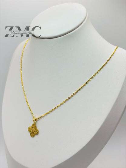 18K Gold Diamond Cut Clover Necklace