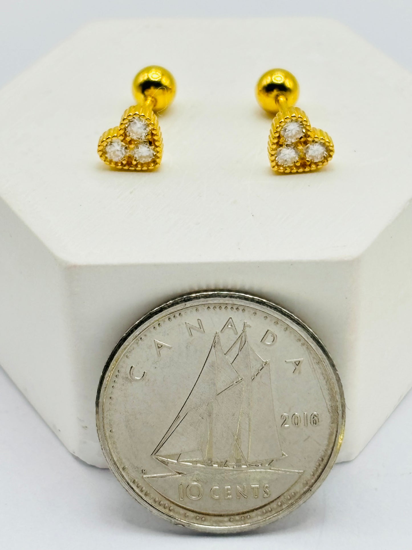 18K Gold Moissanite Diamond Heart Screw Earrings