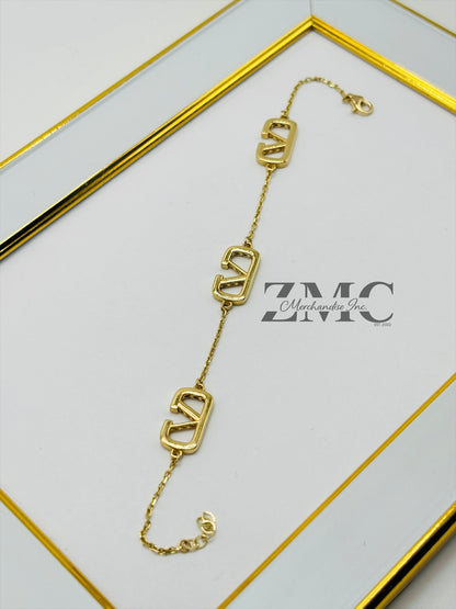 18K Gold V Attached Bracelet