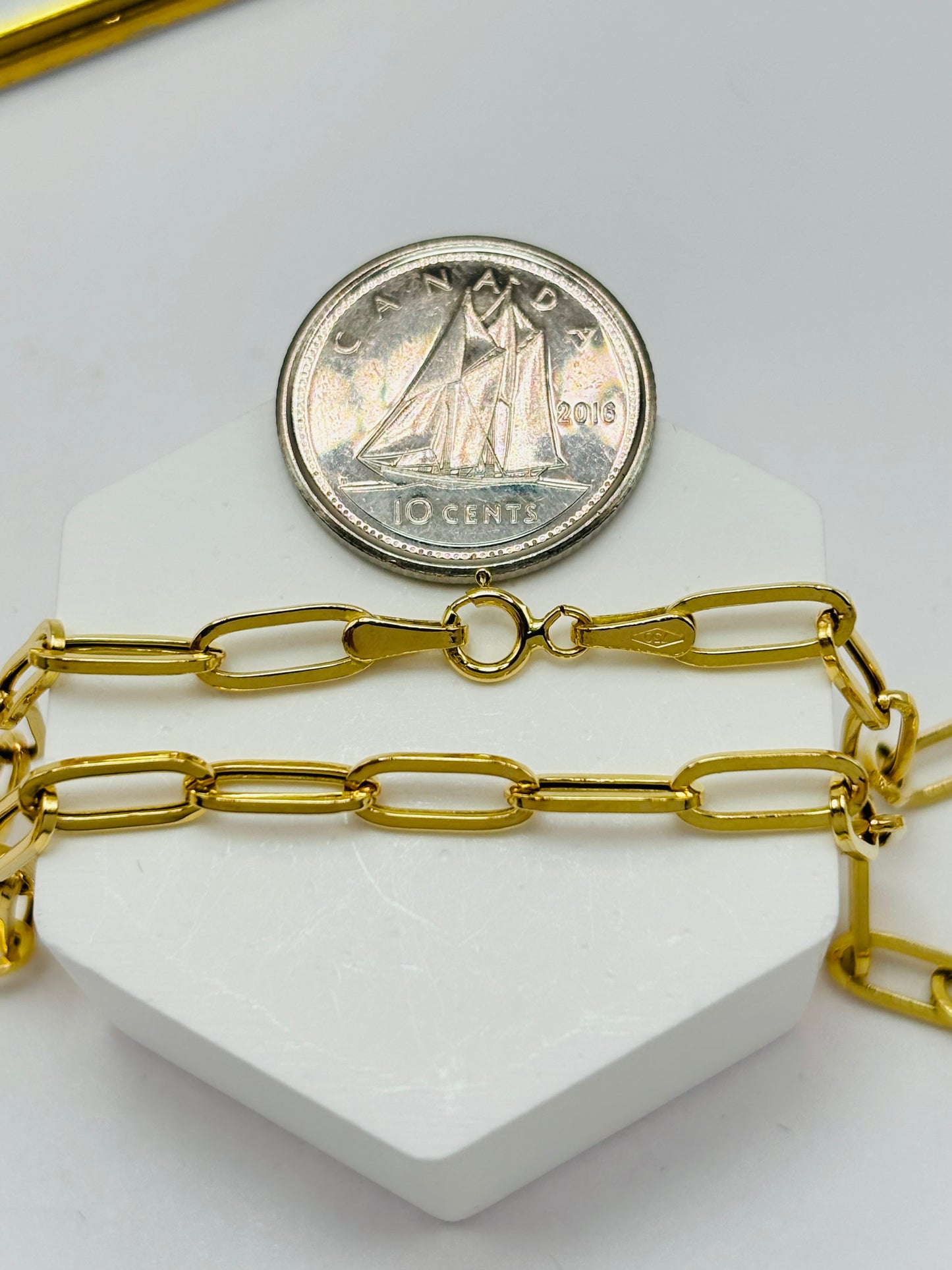 18K Gold Paperclip Chain 9 mm Link