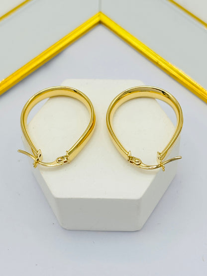 18K Gold Plain Oval Loop Earrings