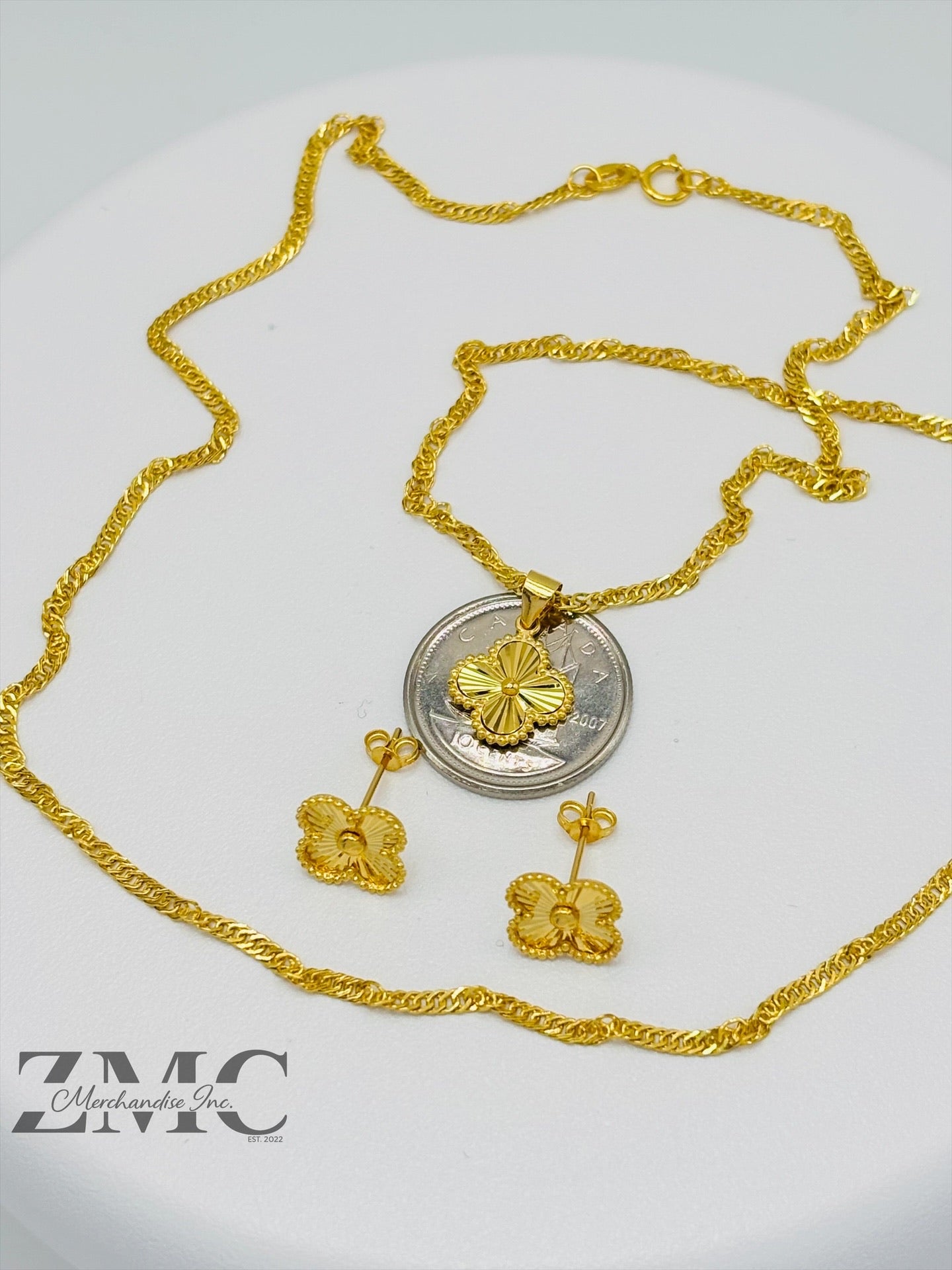 18K Gold Clover Earrings and Necklace Set