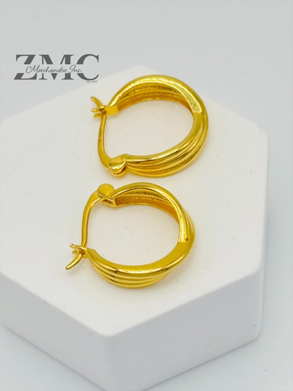 18k Gold Line Loop Earrings
