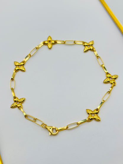 18K Gold Flower Paperclip Bracelet