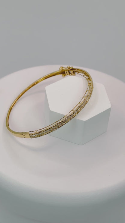 18K Gold Baguette Bangle  Natural Diamond 1.00 carat