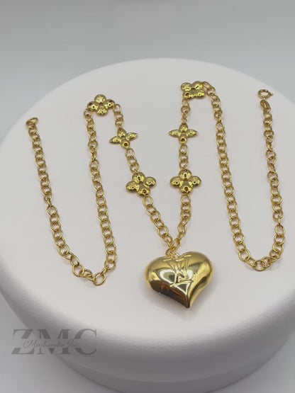 18K Gold Flower Attached Heart Necklace